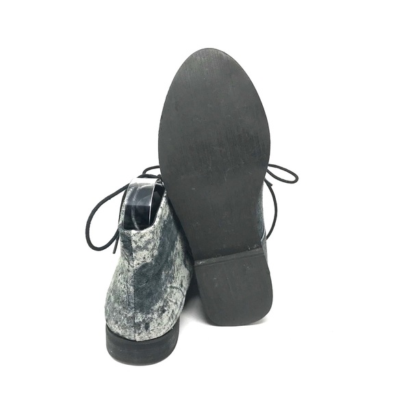 Volcom Lace-Up Booties - Picture 6 of 8